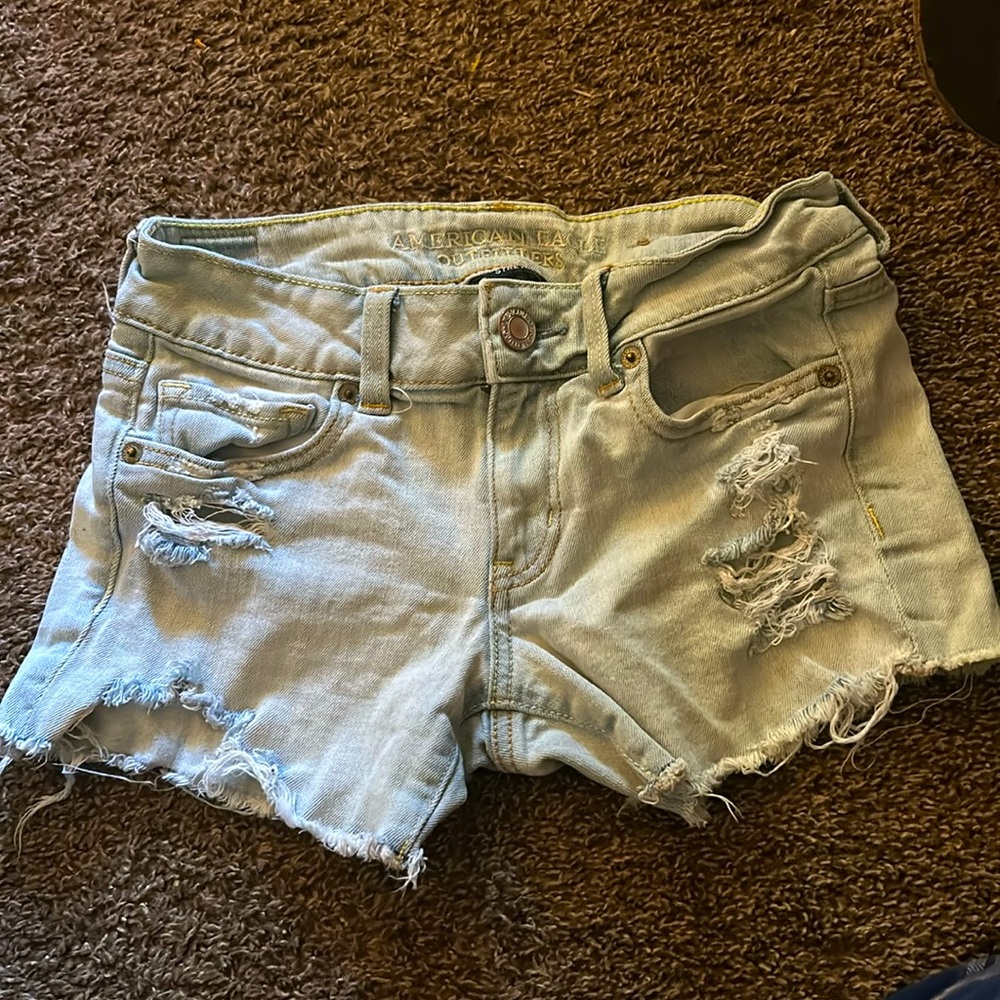 American Eagle Stretch Midi Ripped Denim Shorts in US size 0
